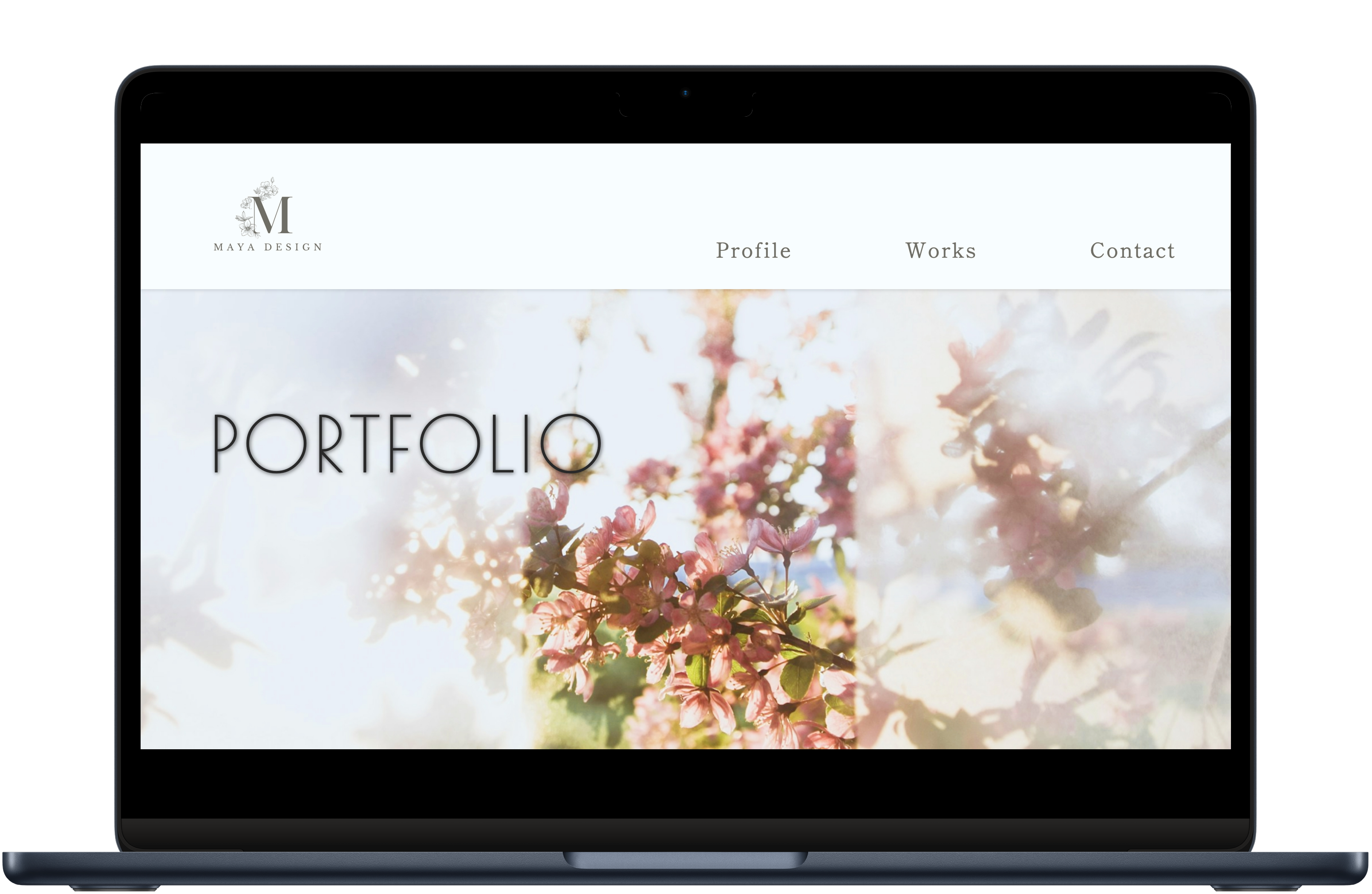 PortfolioサイトのPC画面モックアップ